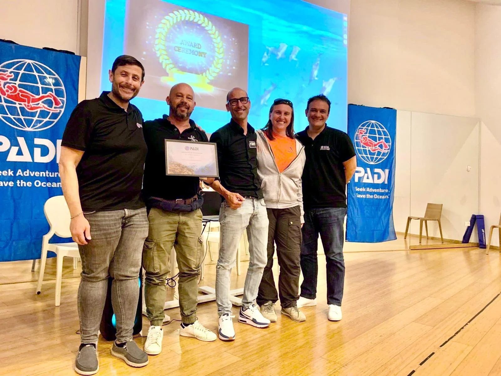 IDC Sardegna Awarded the PADI Certificate of Recognition for Excellence in Providing PADI Pro Courses